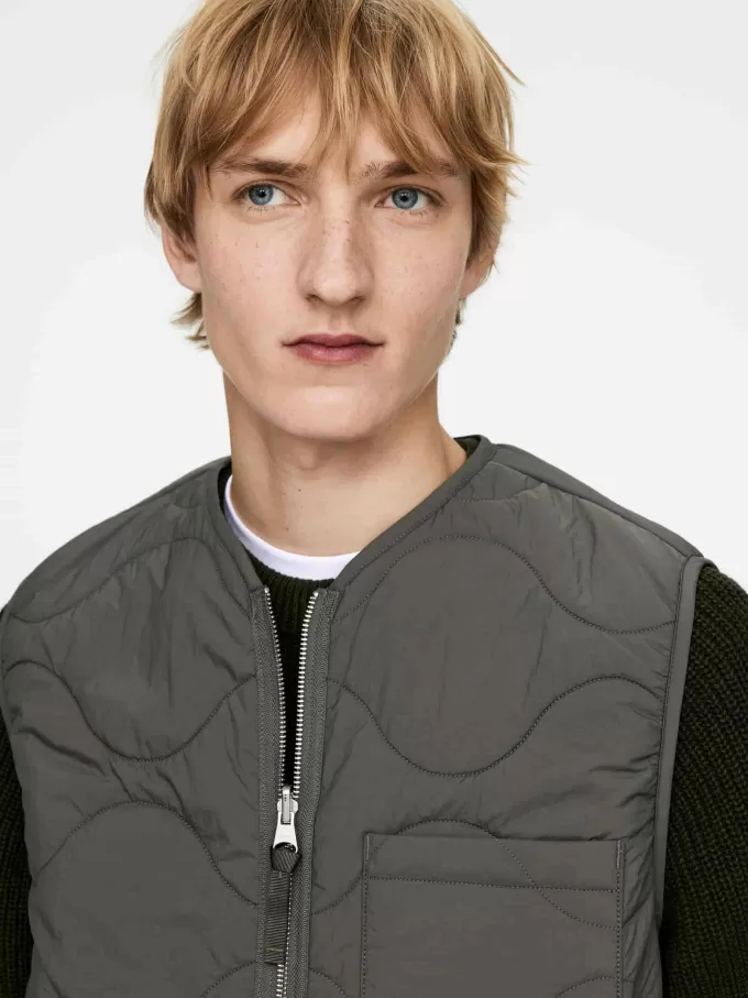 2-in-1 Quilted Liner Vest