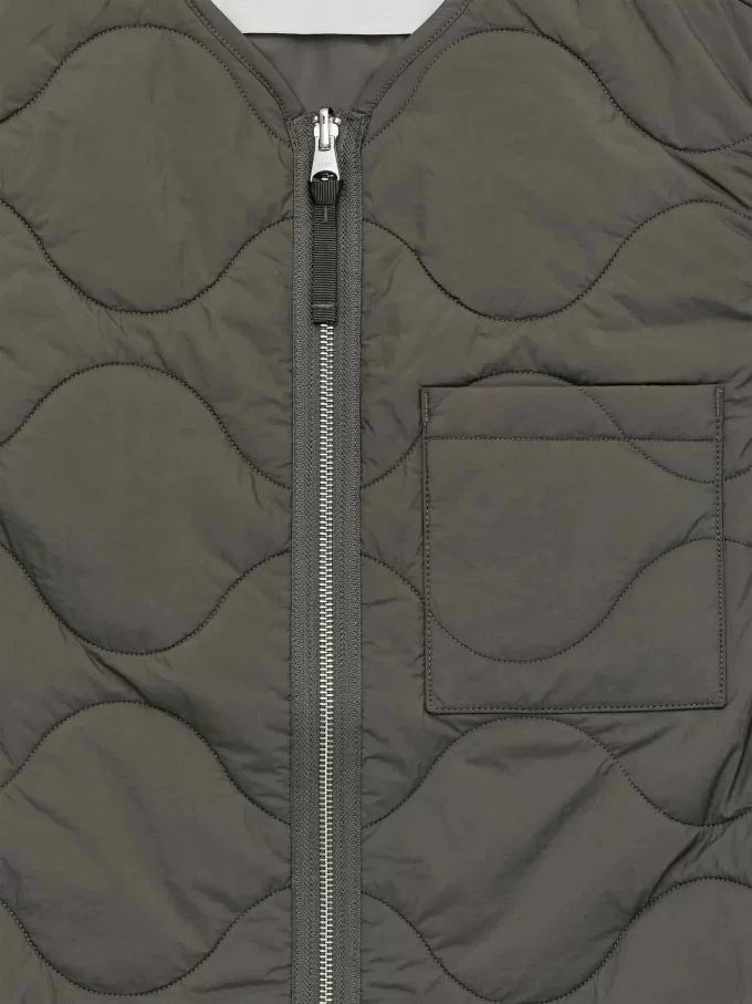 2-in-1 Quilted Liner Vest