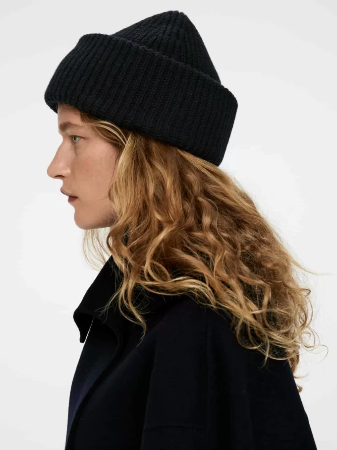 Double-Fold Wool Beanie