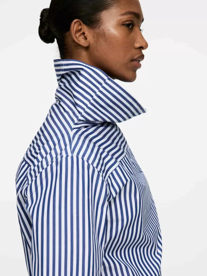 Fold-Collar Blouse