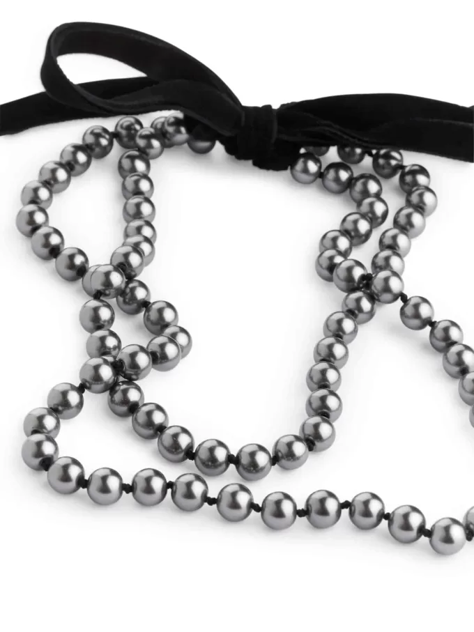 Glass Bead Velvet Necklace