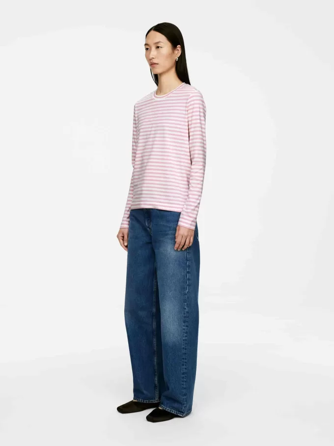 IRIS Lightweight T-Shirt IRIS Lightweight T-Shirt