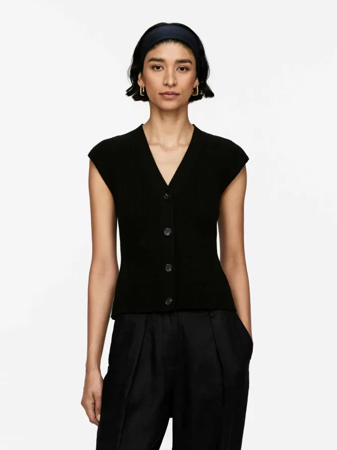 Knitted Sleeveless Top