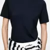LILY Lightweight T-Shirt LILY Lightweight T-Shirt