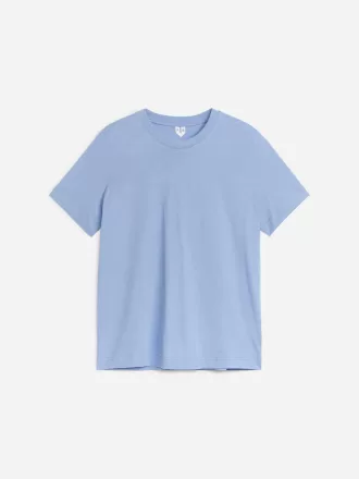 LILY Lightweight T-Shirt