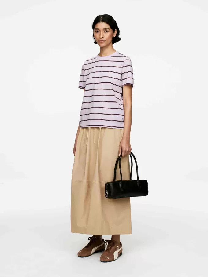 LILY Lightweight T-Shirt LILY Lightweight T-Shirt