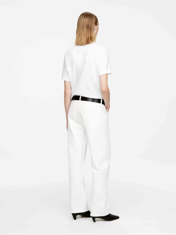 LILY Lightweight T-Shirt