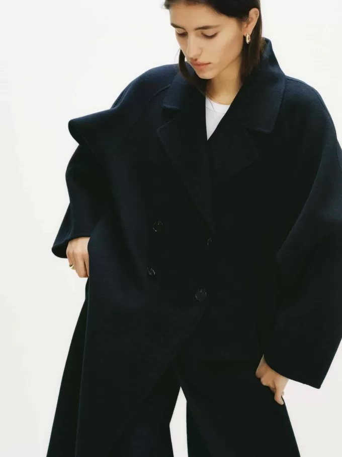 LILY Lightweight T-Shirt