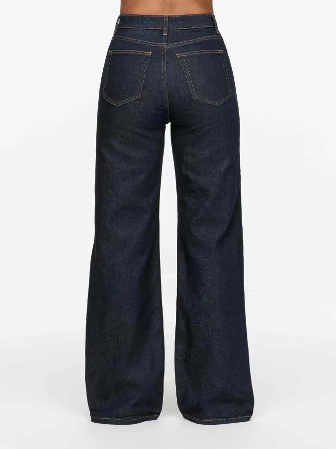 LUPINE Flared Jeans