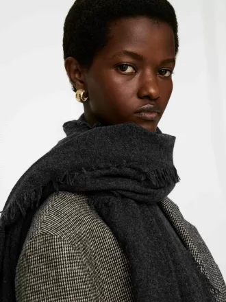 Light Wool Scarf
