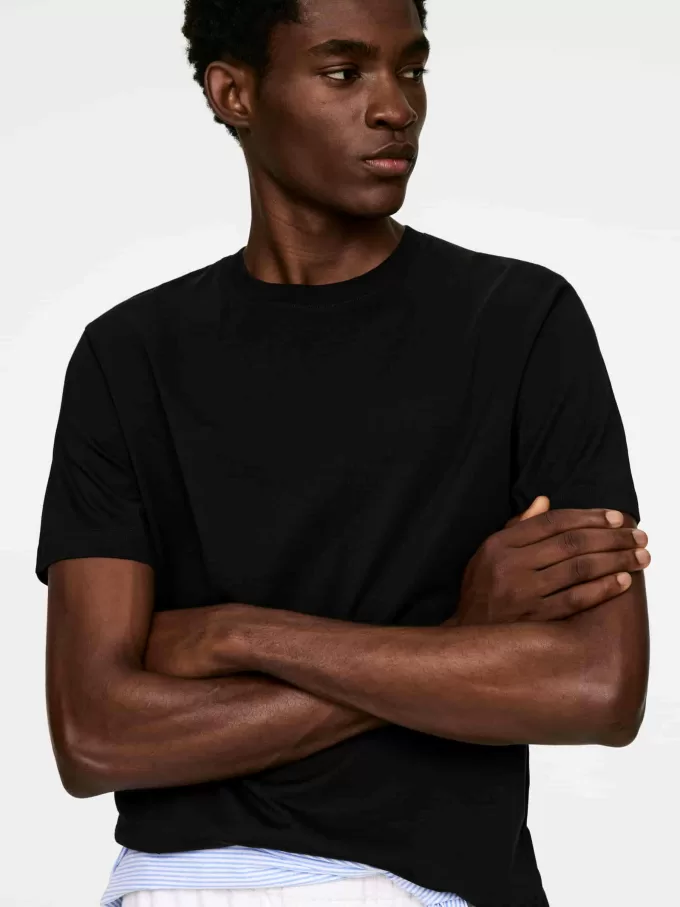 Lightweight T-Shirt Lightweight T-Shirt