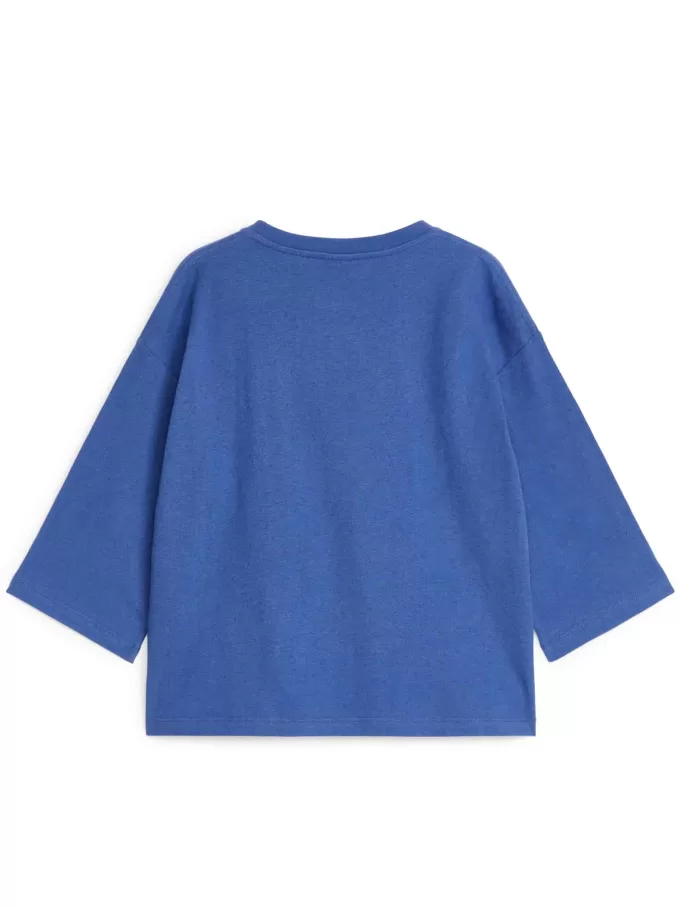 Long-Sleeve T-Shirt Long-Sleeve T-Shirt