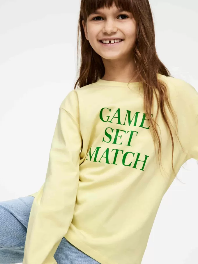 Long-Sleeve T-Shirt Long-Sleeve T-Shirt