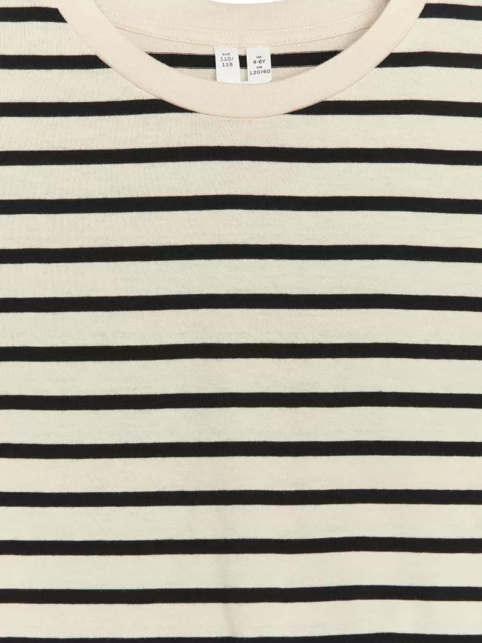 Long-Sleeved T-Shirt Long-Sleeved T-Shirt