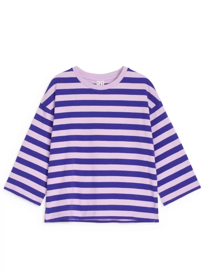 Long-Sleeved T-Shirt Long-Sleeved T-Shirt