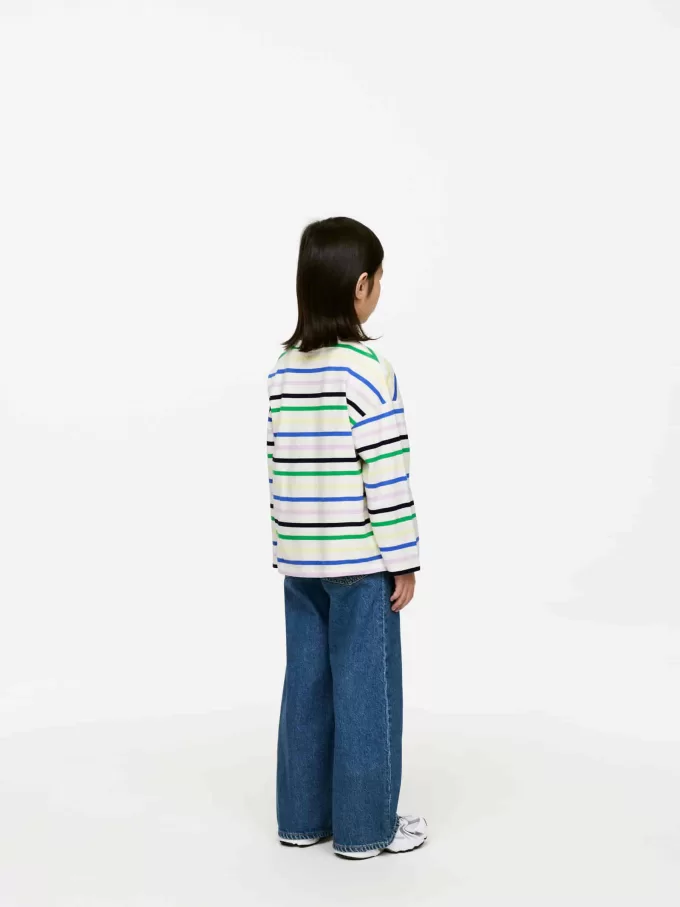 Long-Sleeved T-Shirt Long-Sleeved T-Shirt