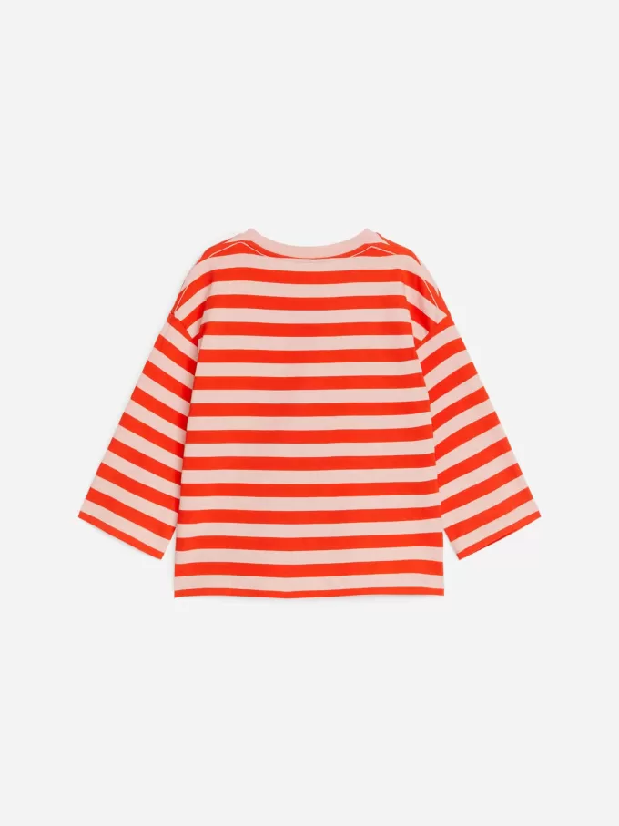 Long-Sleeved T-Shirt Long-Sleeved T-Shirt