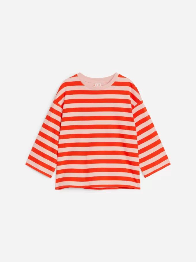 Long-Sleeved T-Shirt Long-Sleeved T-Shirt
