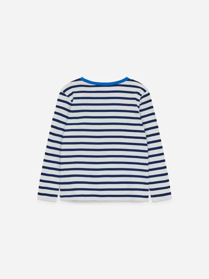 Long-Sleeved T-Shirt Long-Sleeved T-Shirt