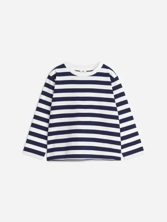 Long-Sleeved T-Shirt Long-Sleeved T-Shirt