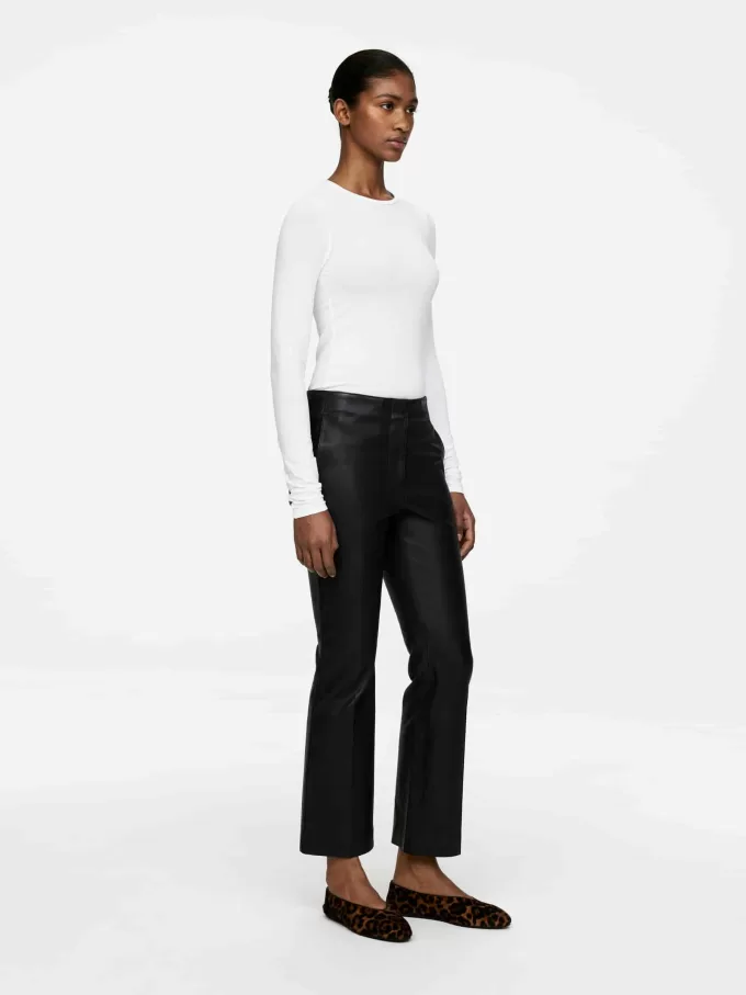 NIVA Fitted T-Shirt NIVA Fitted T-Shirt