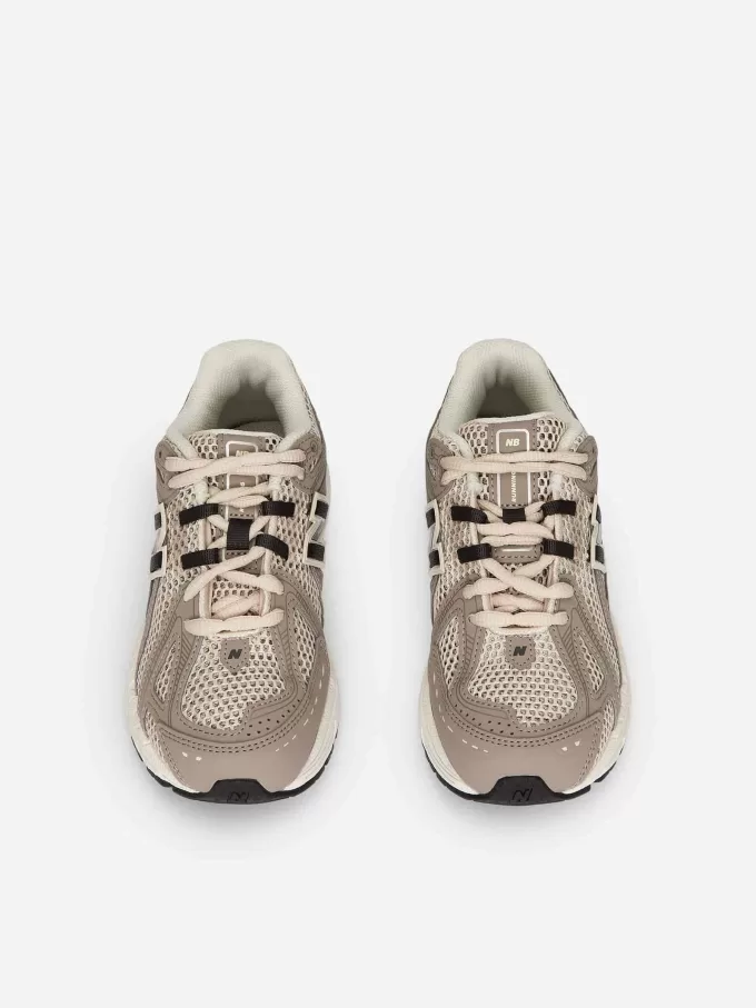 New Balance 1906 Trainers