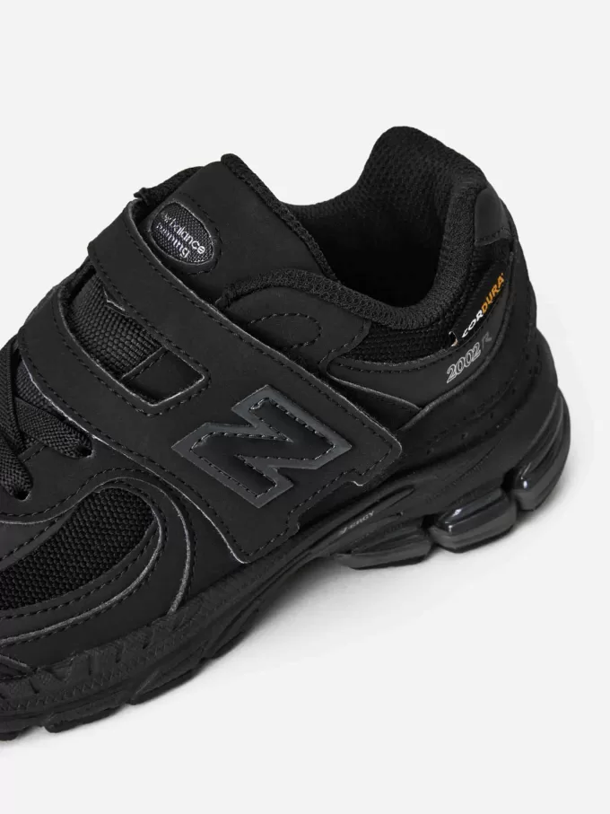 New Balance 2002R Trainers New Balance 2002R Trainers