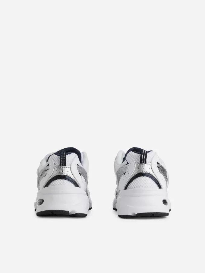New Balance 530 Trainers
