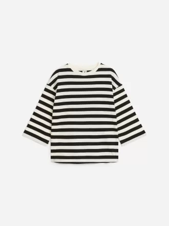 Oversized Long-Sleeved T-Shirt