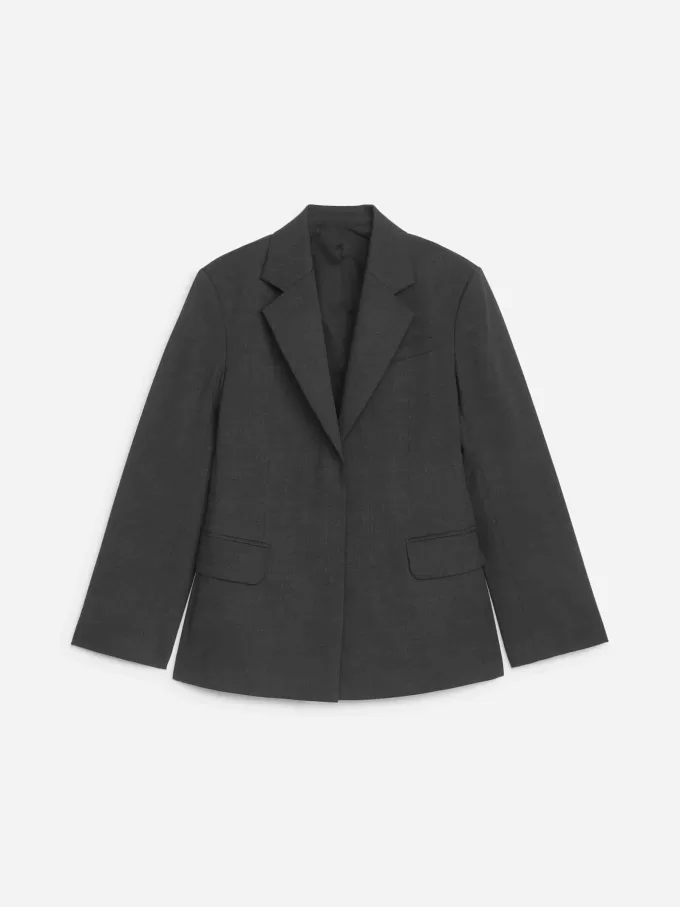 Slim Single-Breasted Blazer