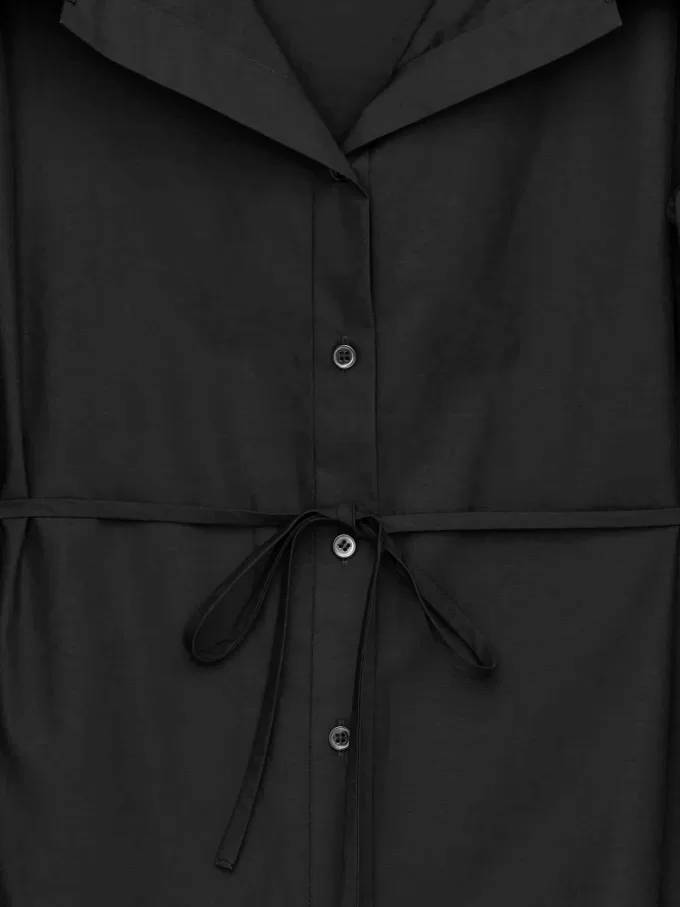 Wide-Collar Blouse