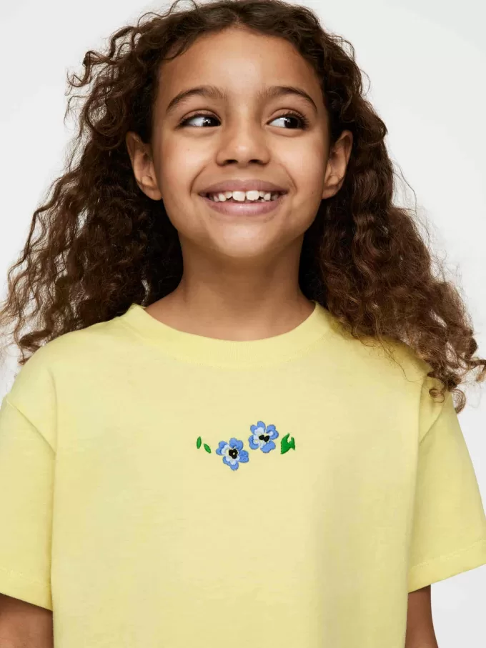 Wide-Fit T-Shirt Wide-Fit T-Shirt