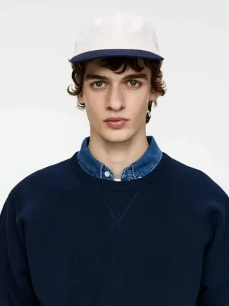 Contrast-Colour Cap