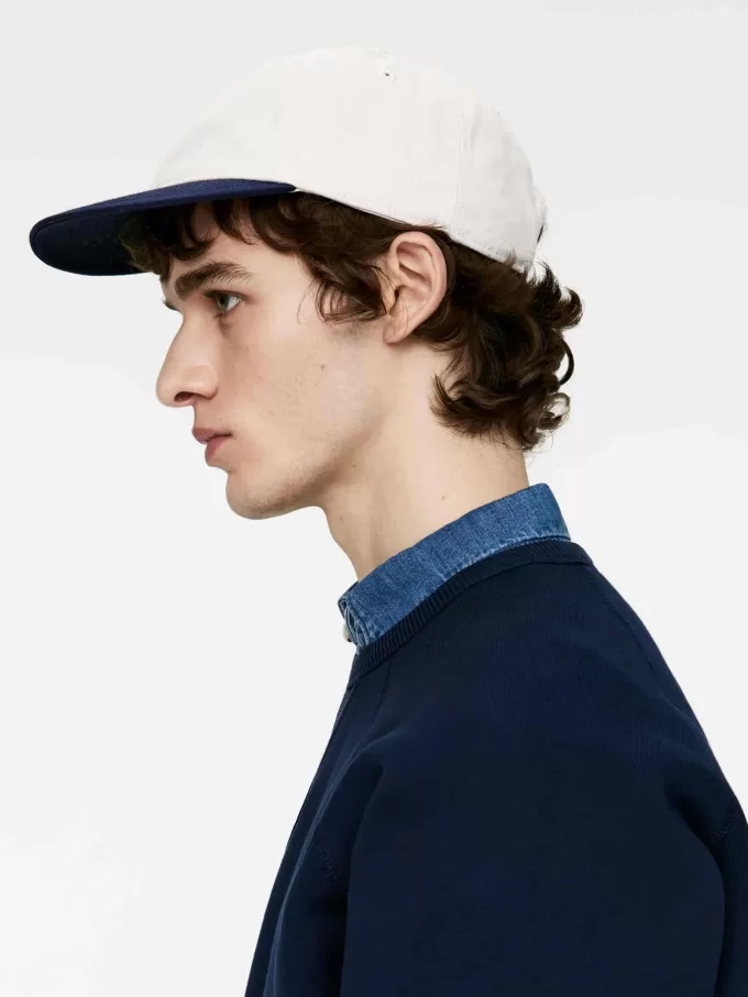 Contrast-Colour Cap
