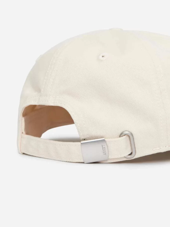 Contrast-Colour Cap