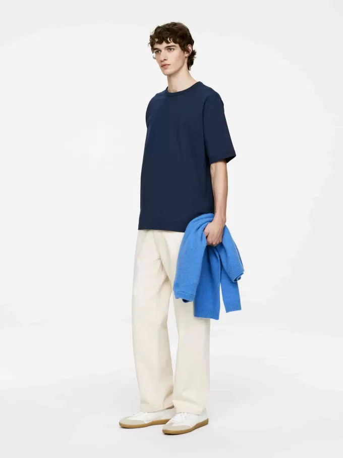 Heavy Weight T-Shirt Heavy Weight T-Shirt