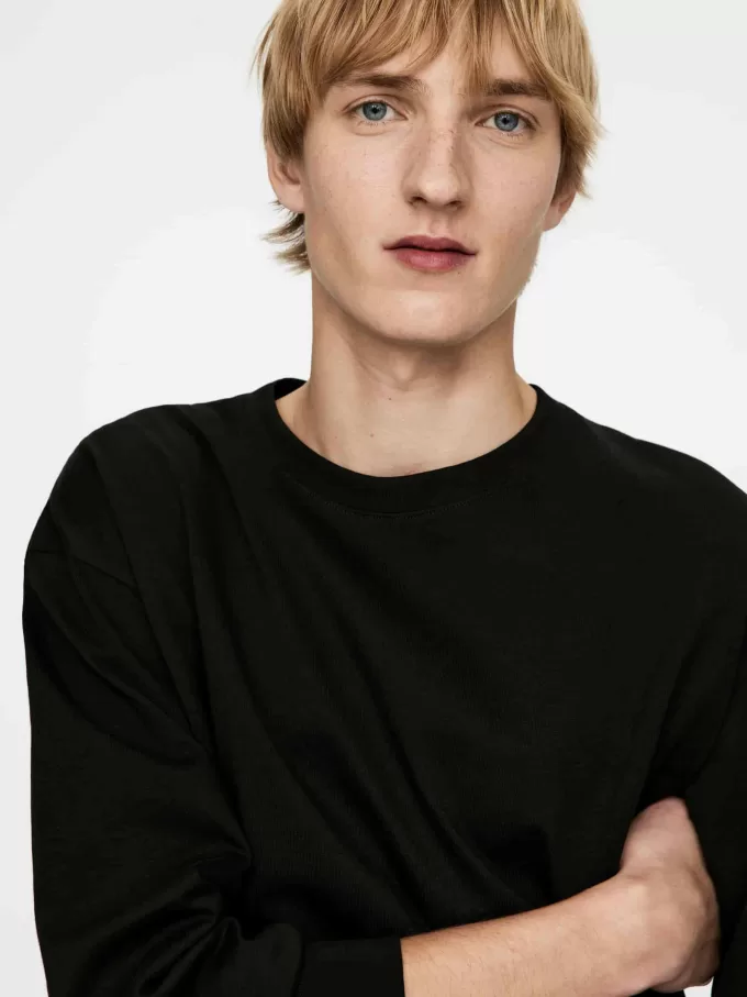 Long-Sleeve T-Shirt Long-Sleeve T-Shirt