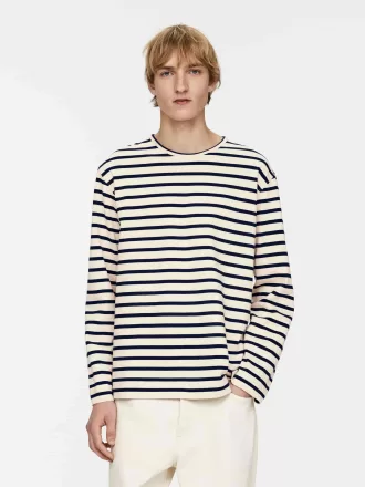 Long-Sleeve T-Shirt