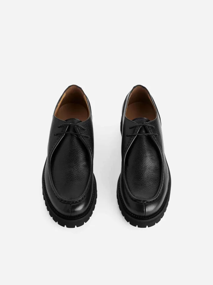 Moc-Toe Leather Shoes