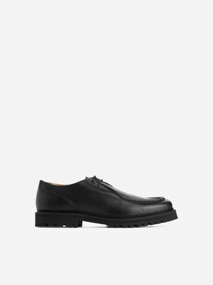 Moc-Toe Leather Shoes