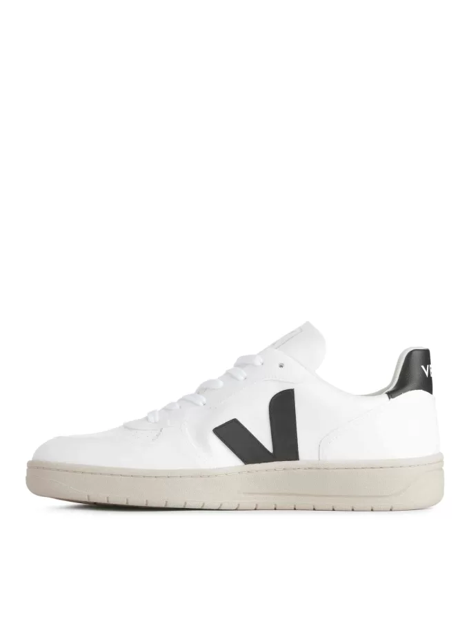 Veja V-10 Trainers